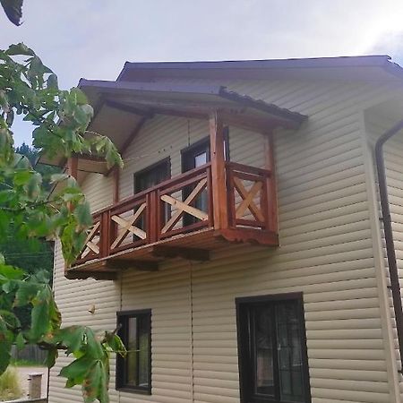 Apartmán Гірська Роса Verkhniy Yasenov Exteriér fotografie
