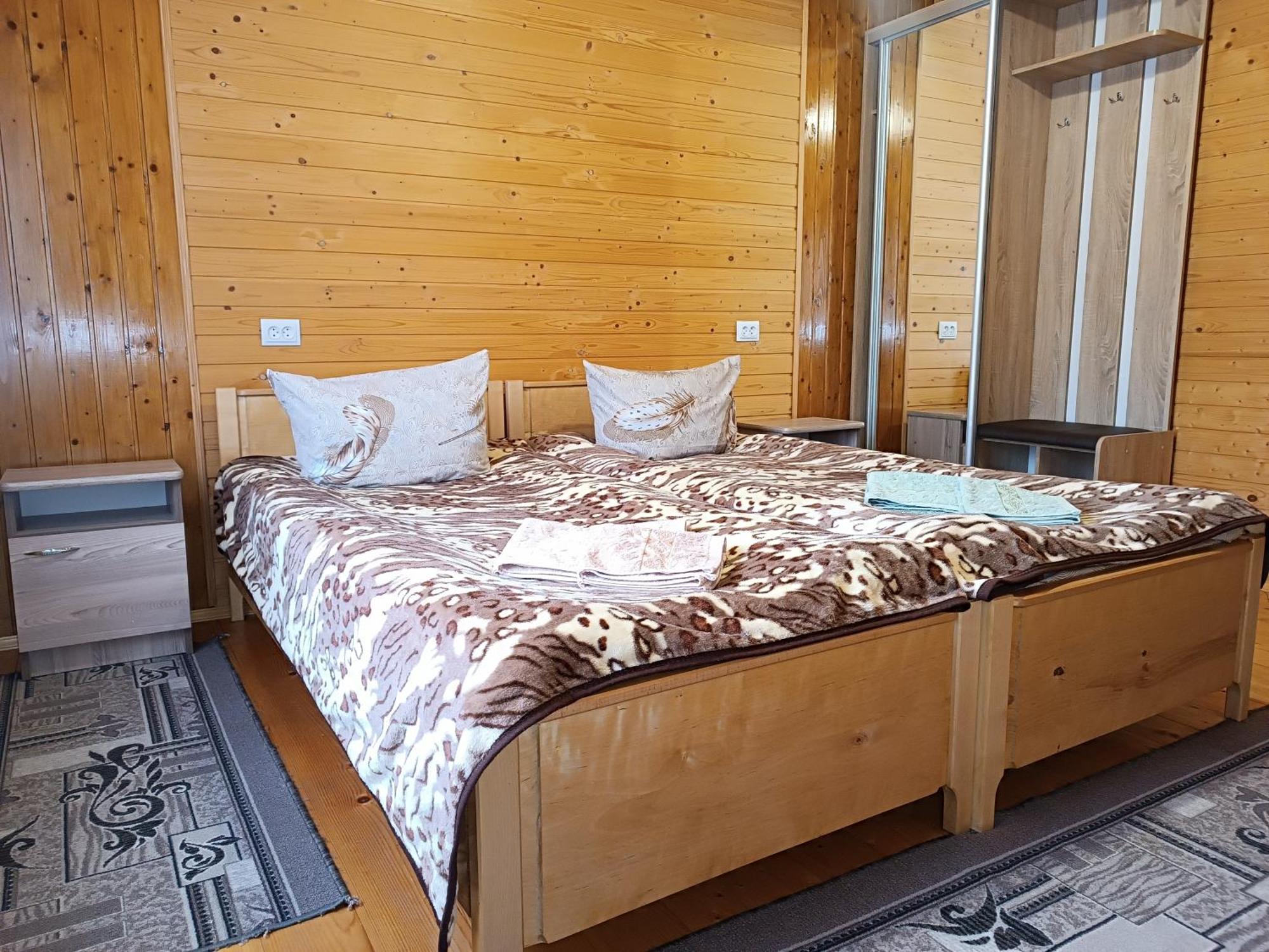 Apartmán Гірська Роса Verkhniy Yasenov Exteriér fotografie